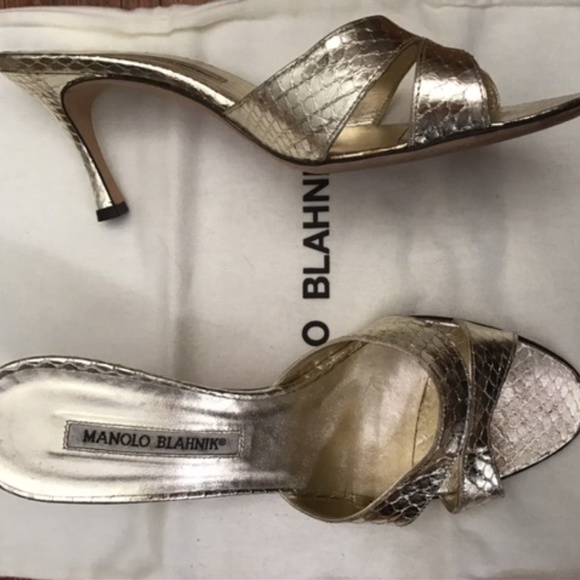 Manolo Blahnik - Picture 3 of 4